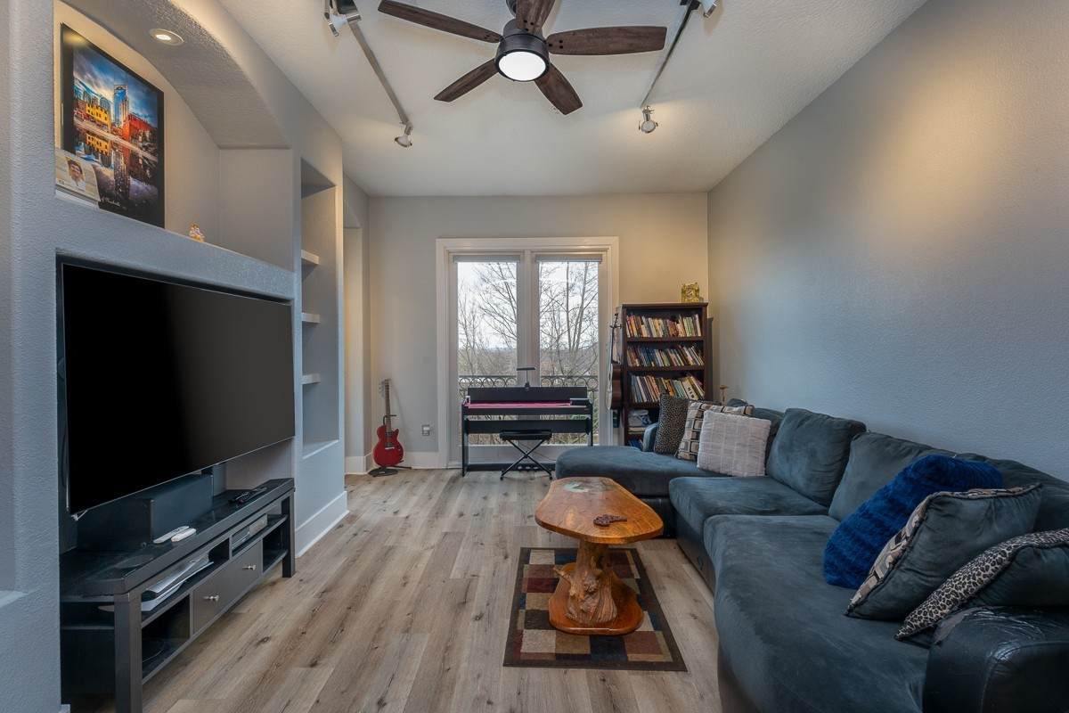 2600 Hillsboro Pike - Photo 1