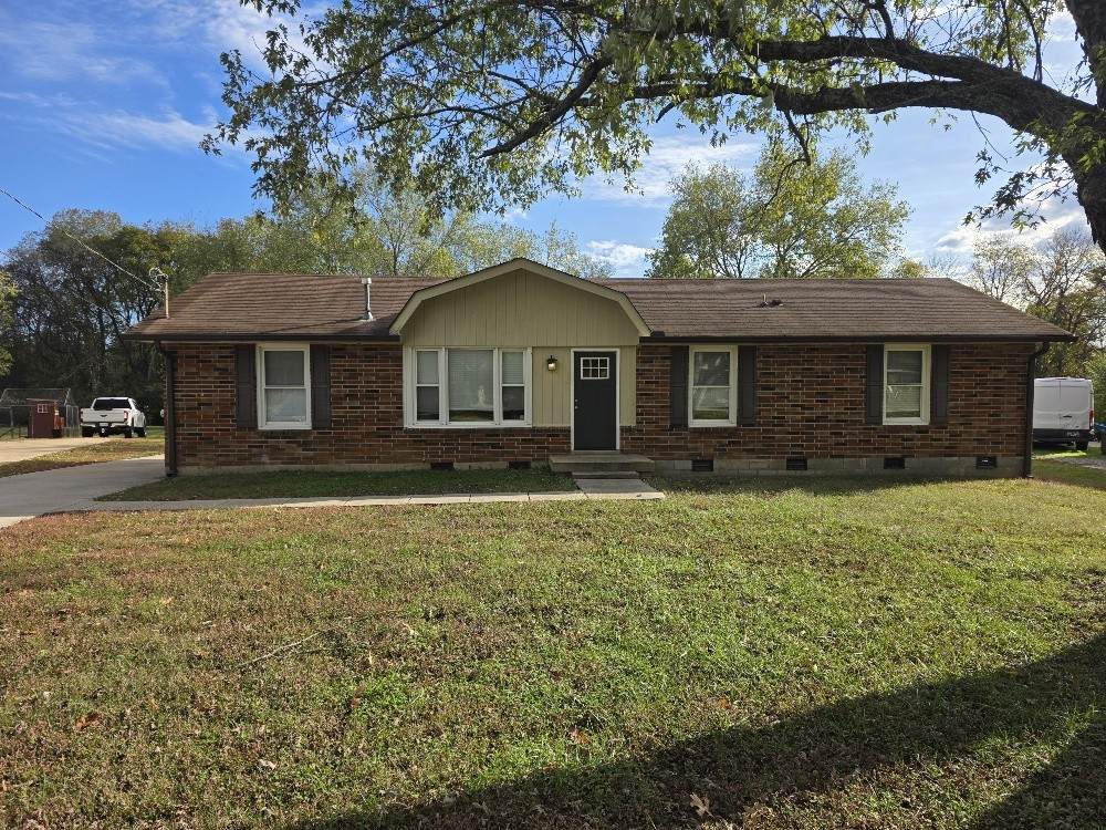 271 Southburn Dr - Photo 1