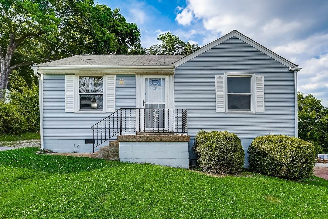 5513 Vaught Dr - Photo 1