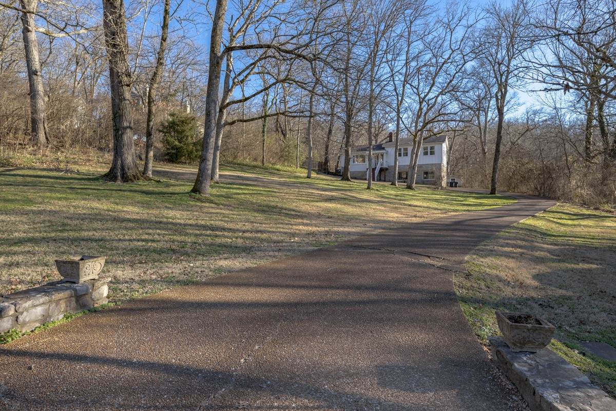 https://bt-photos.global.ssl.fastly.net/nashville/orig_boomver_1_RTC3079776-1.jpg