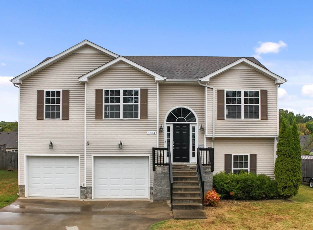 1384 Constitution Dr - Photo 1