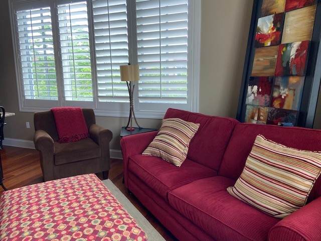 804 N Thompson Ln - Photo 1