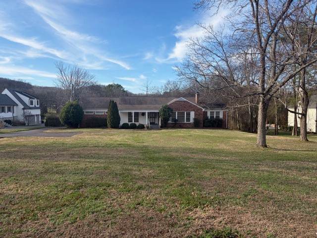 2903 Tyne Blvd - Photo 1