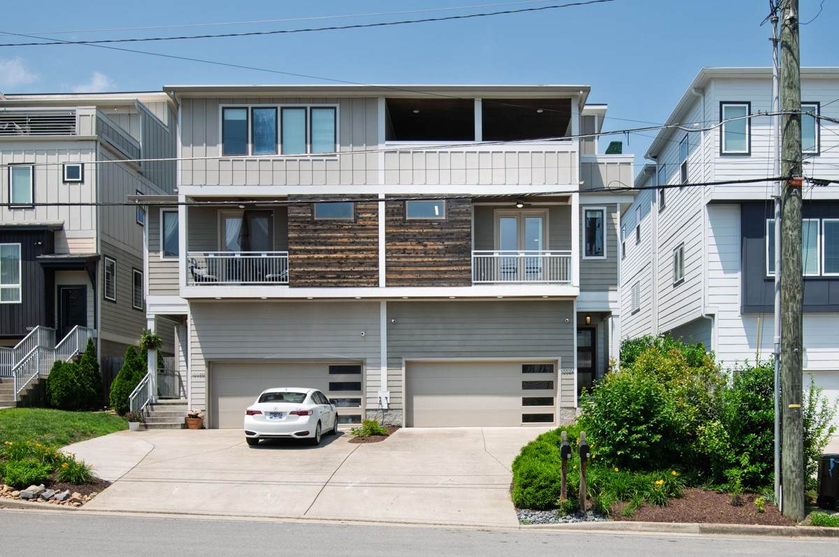 1002A Southside Ave - Photo 1