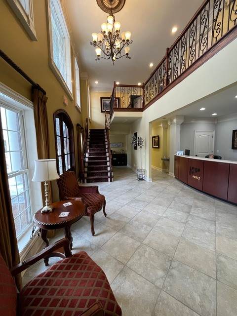 https://bt-photos.global.ssl.fastly.net/nashville/orig_boomver_1_RTC3118485-1.jpg