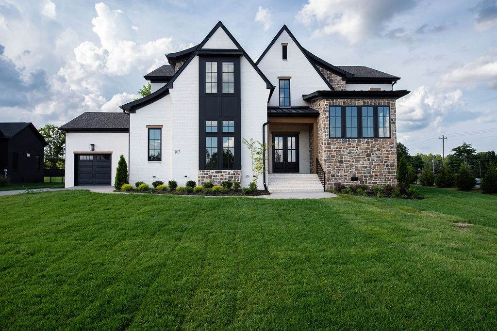 102 Autumn Breeze Dr - Photo 1