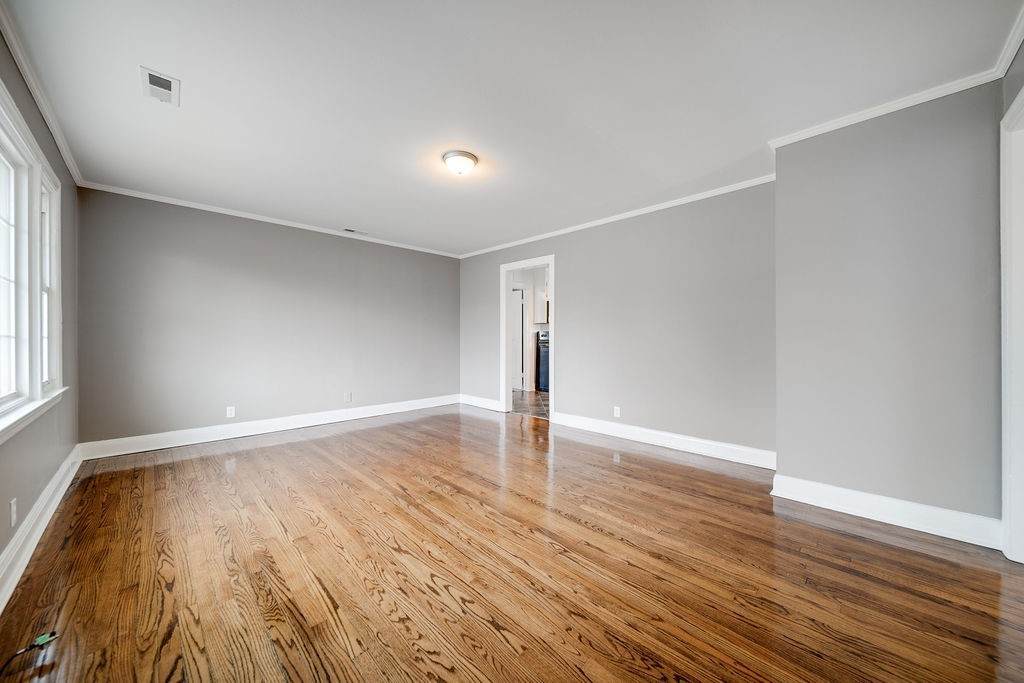 312 W Schell St - Photo 1