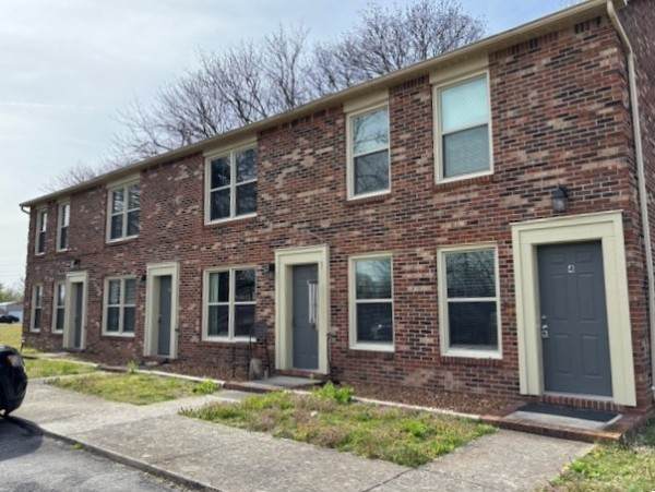 409 E Grundy St - Photo 1