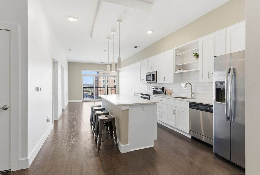 2407 8th Ave - Photo 1