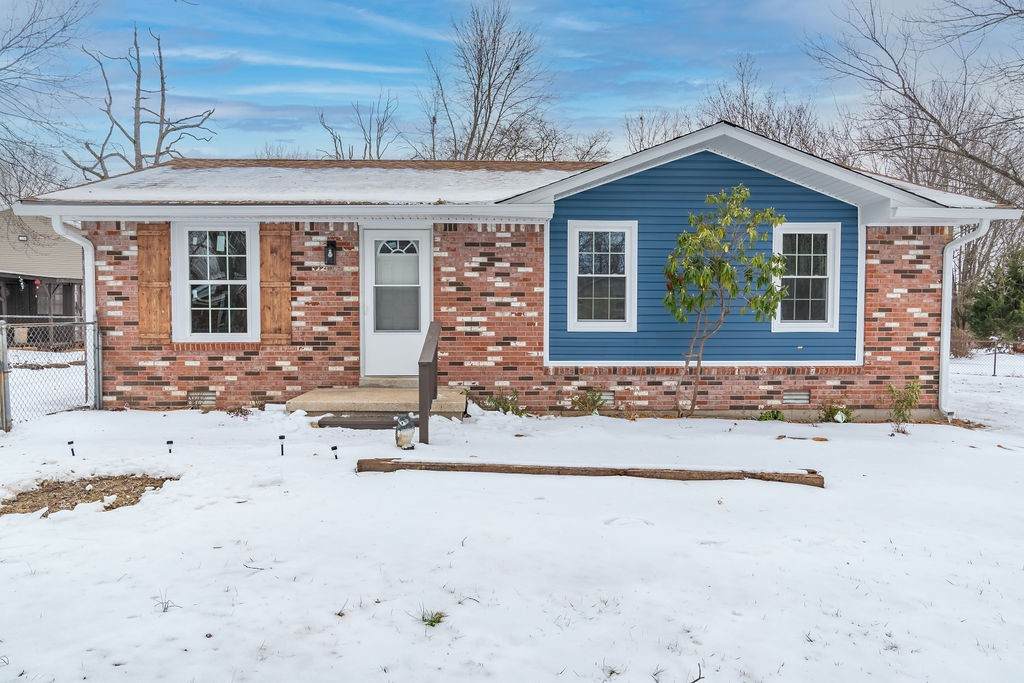 723 Hawthorne St - Photo 1