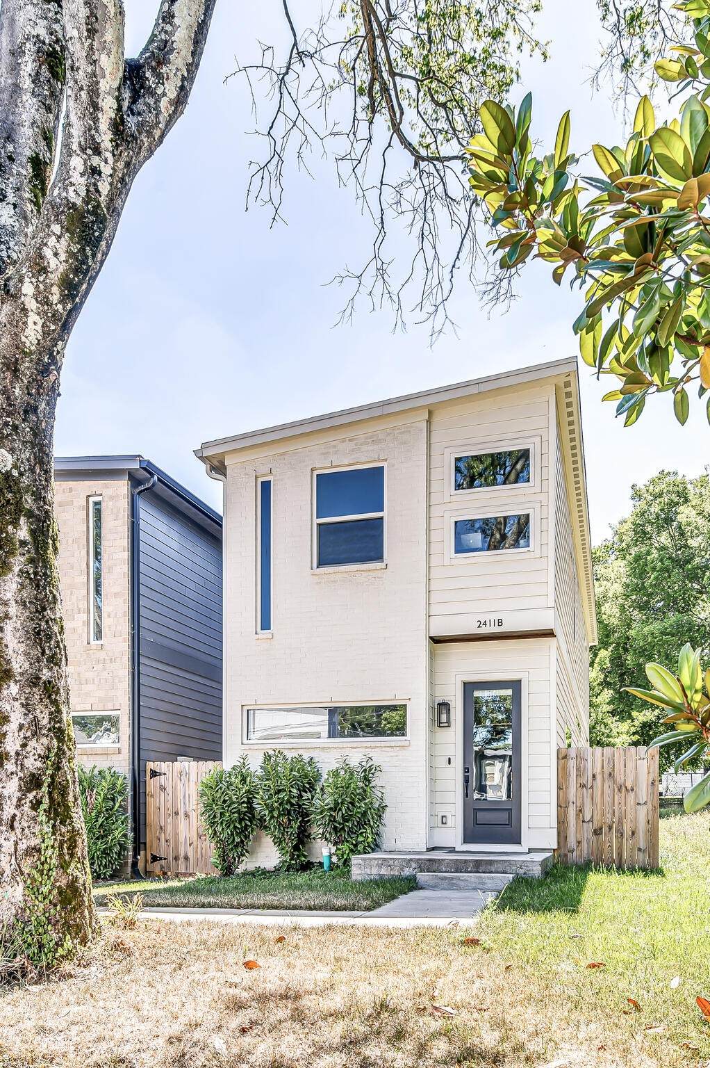 2411B Middle St - Photo 1