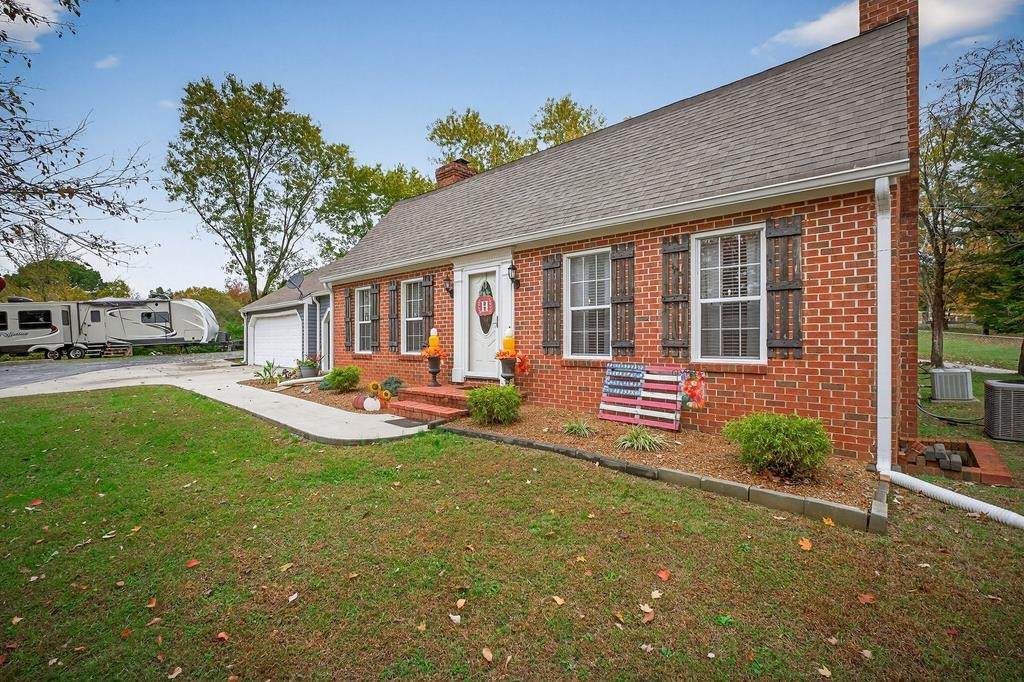 115 Sunset Dr - Photo 1