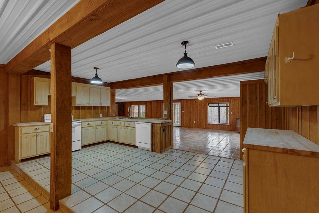 233 Macarthur Ln - Photo 1