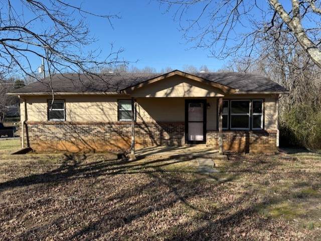 584 Blue Springs Rd - Photo 1