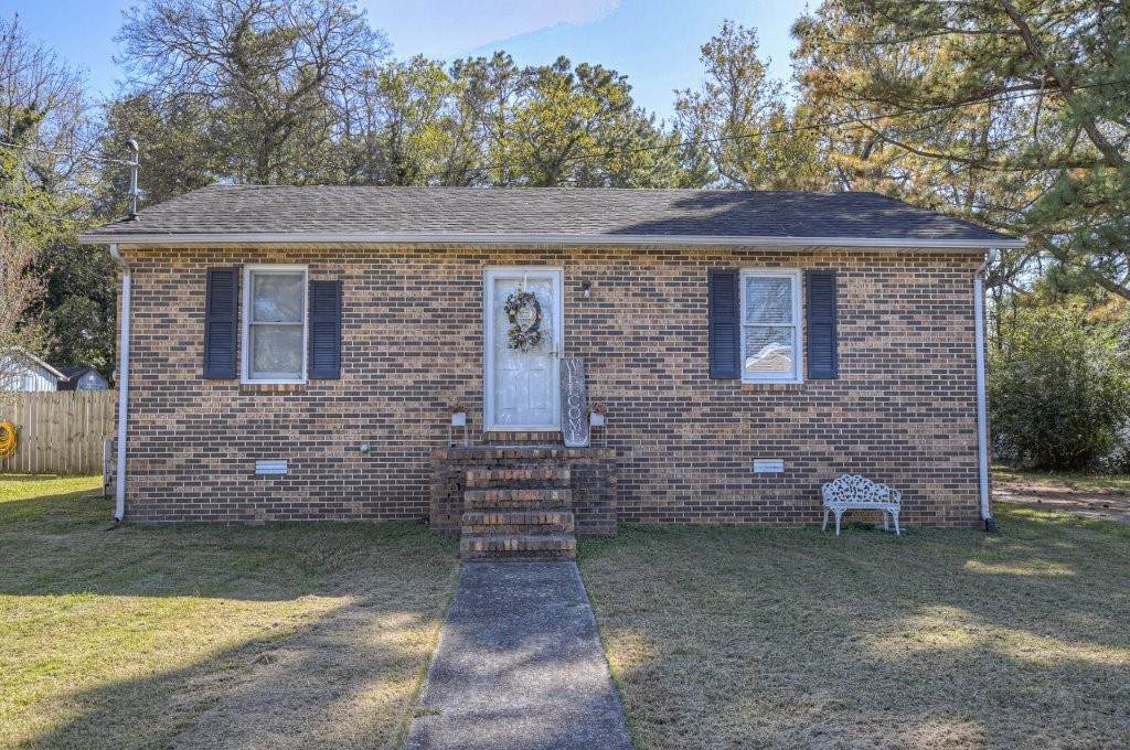 222 Carter Street - Photo 1