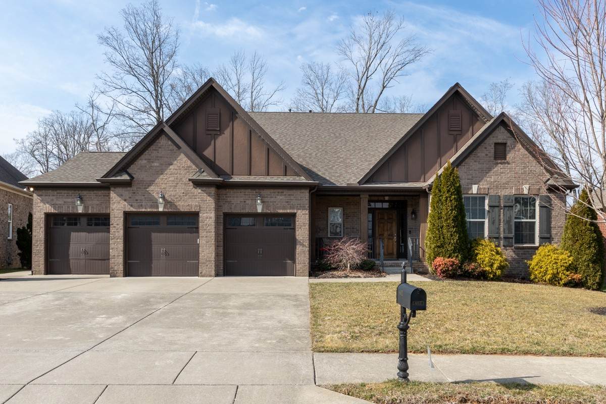 402 Everlee Ln - Photo 1