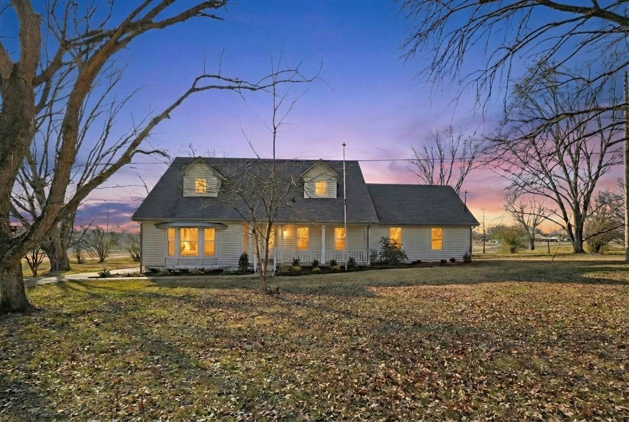 430 Richland Cir - Photo 1