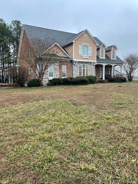828 Prosser Rd - Photo 1