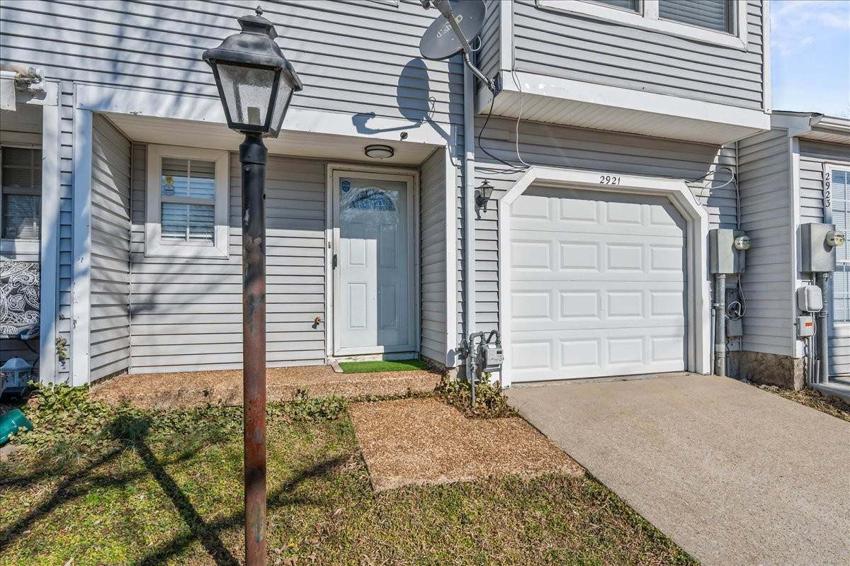 2921 Woodymoore Ct - Photo 1