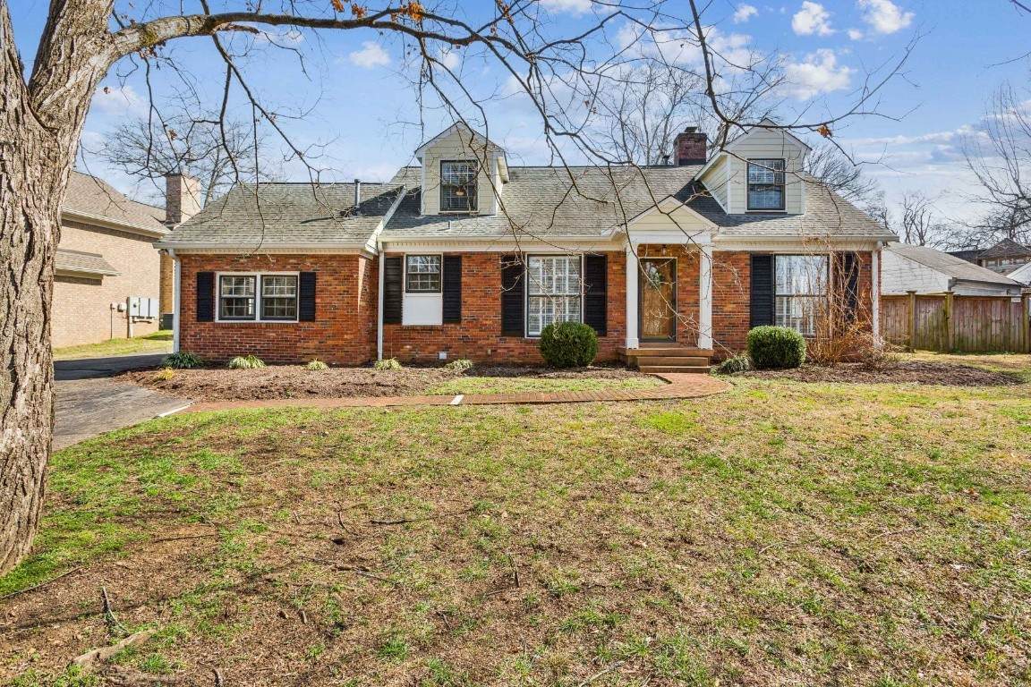 690 Clearview Dr - Photo 1