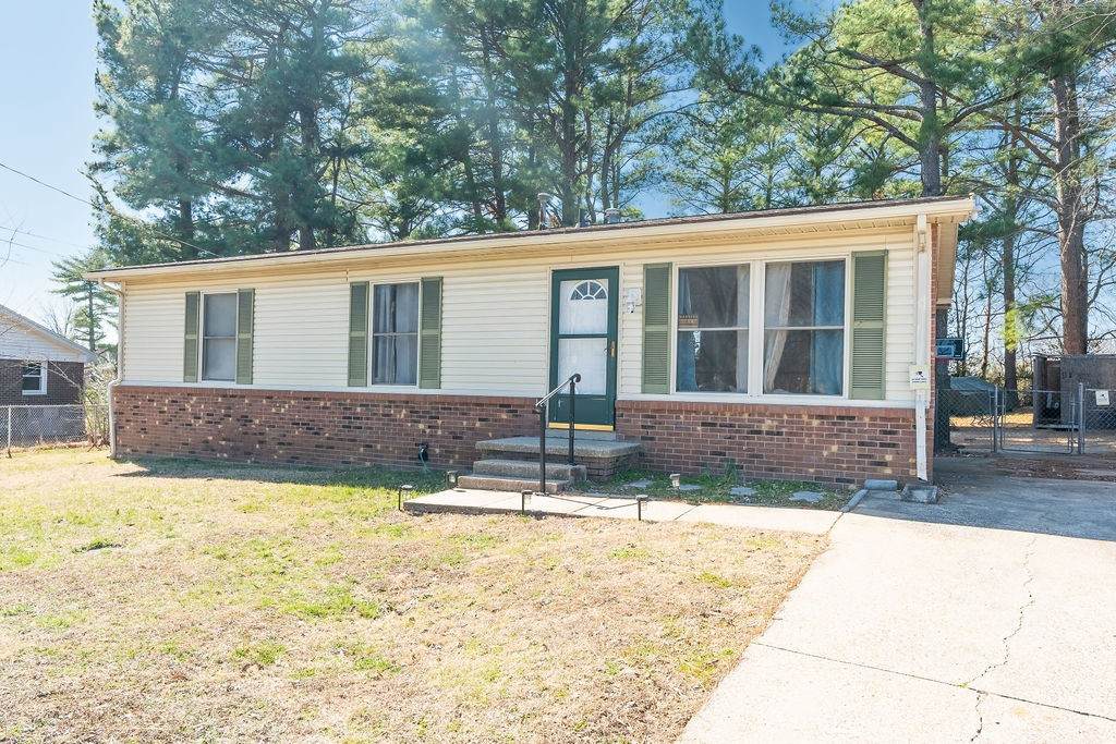 621 Evergreen Park Dr - Photo 1