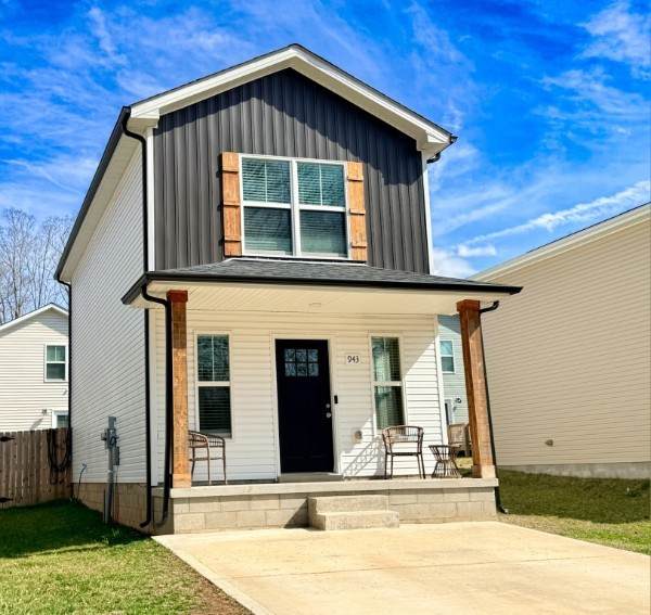 943 Wall St - Photo 1