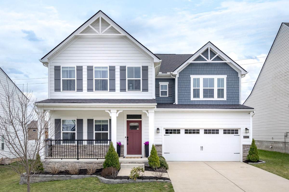 807 Raintree Dr - Photo 1