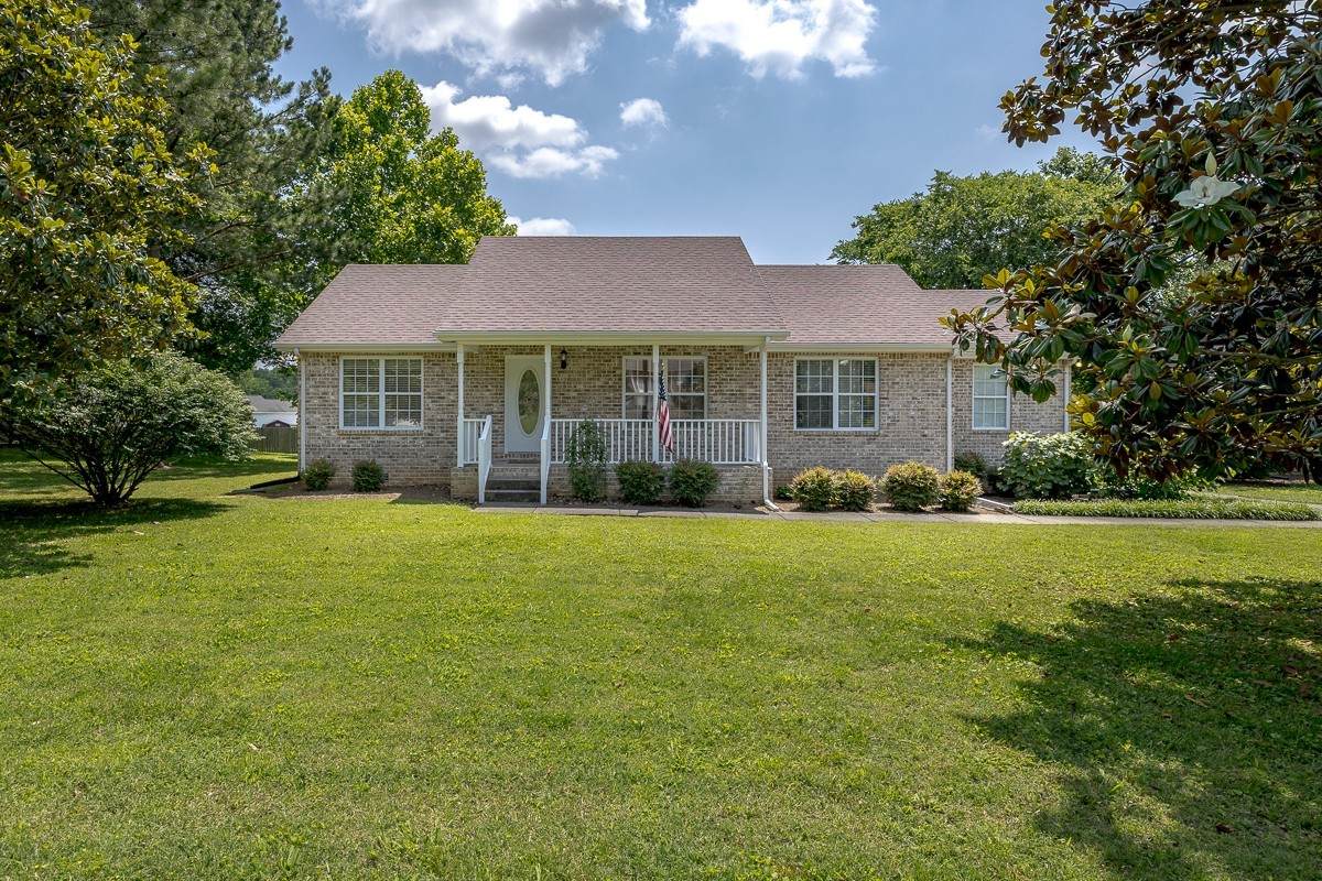 1077 Kathryn Rd - Photo 1