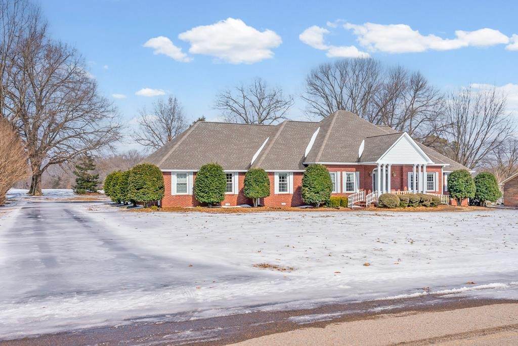 162 Anderson Dr - Photo 1