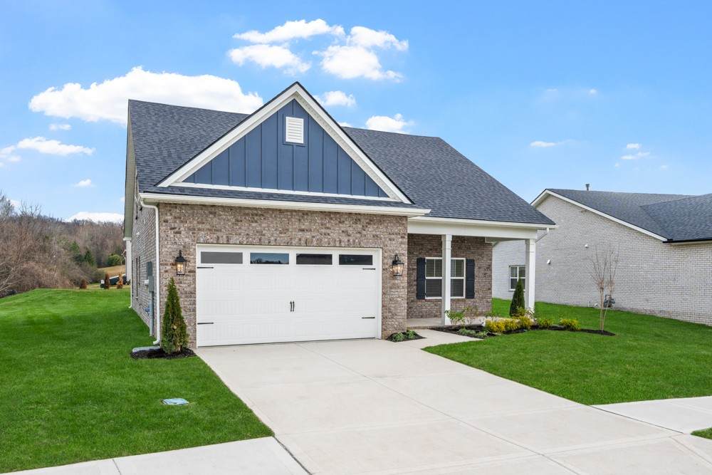 806 Hillock Trace - Photo 1