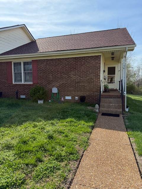 2115 Mockingbird Ln - Photo 1
