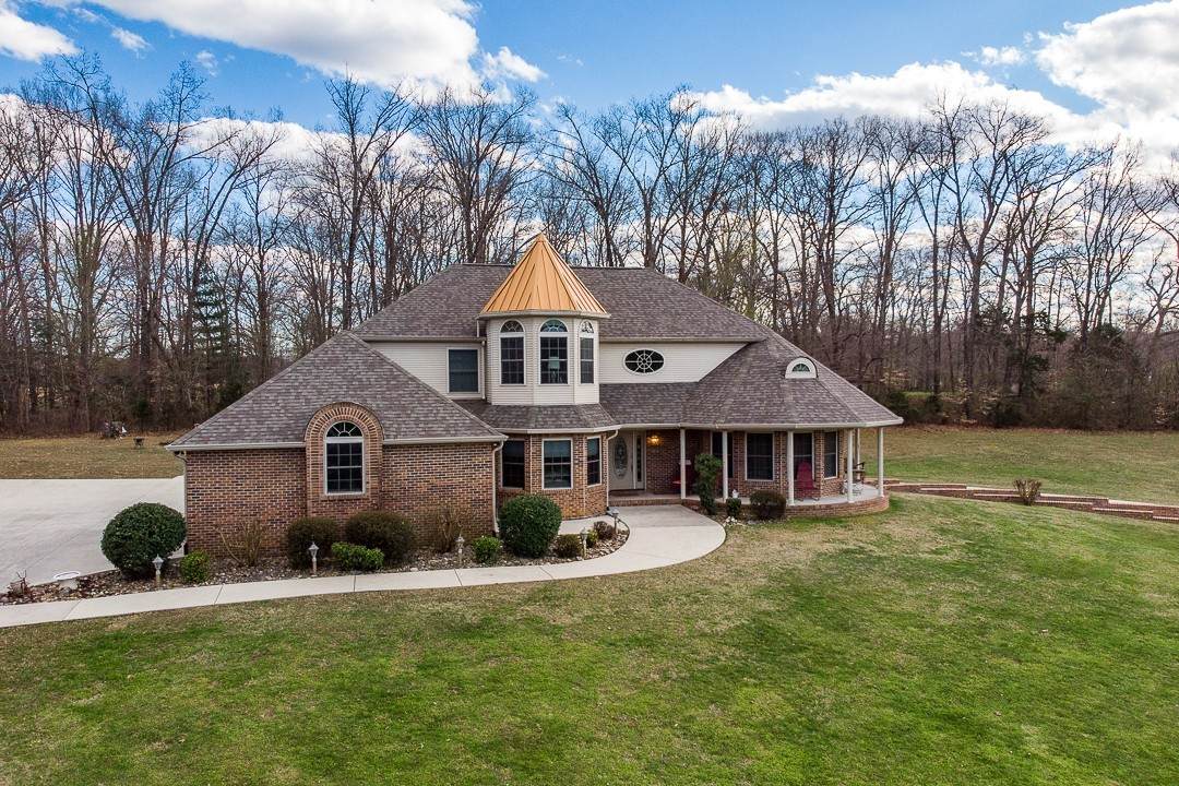 168 Maple Valley Ln - Photo 1