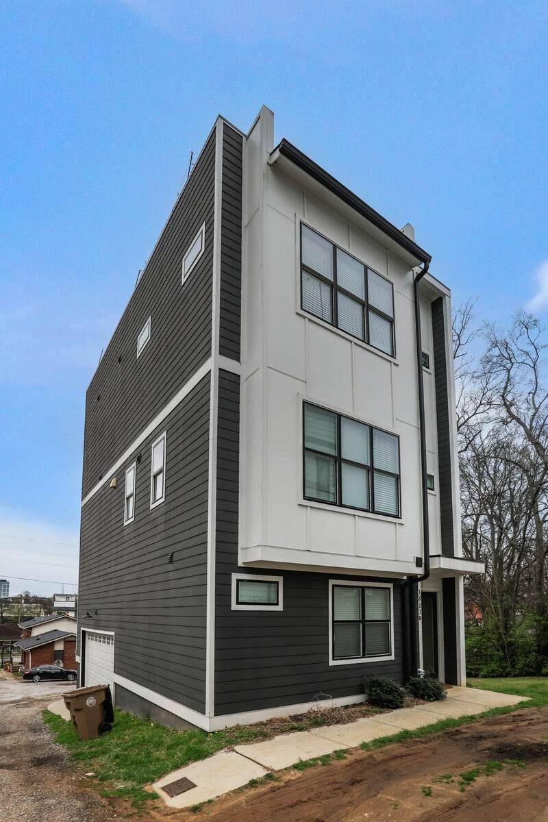 1813B Hermosa St - Photo 1