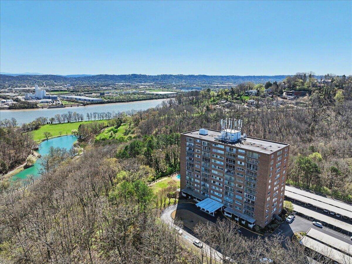 1414 Continental Drive - Photo 1