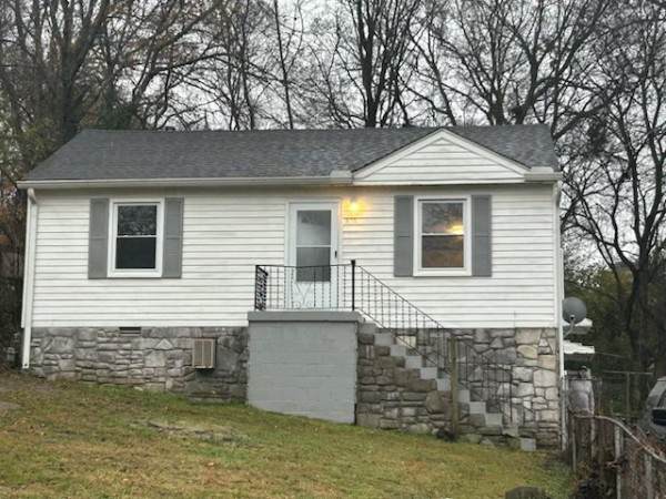930 Sharpe Ave - Photo 1
