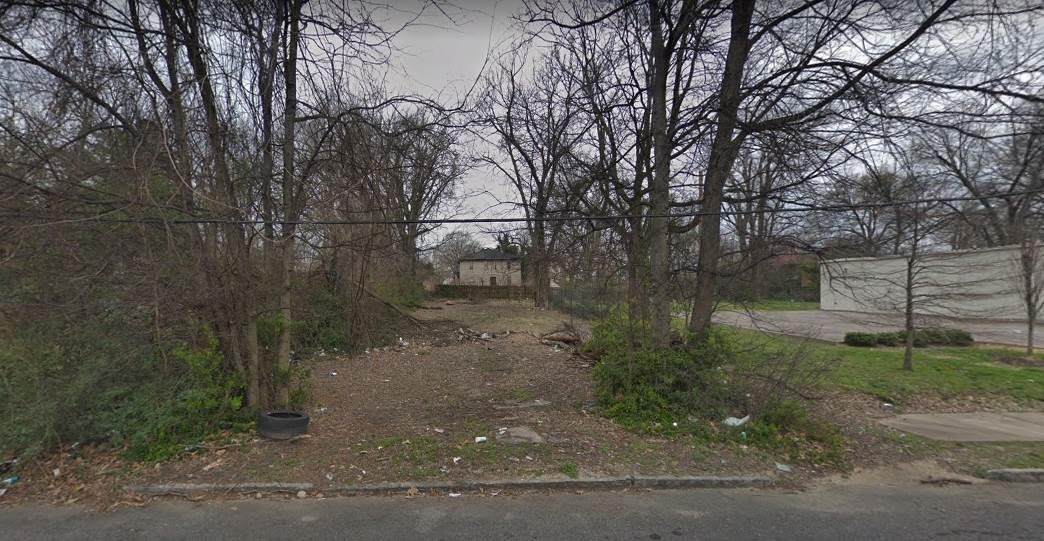 1047 Latham St - Photo 1