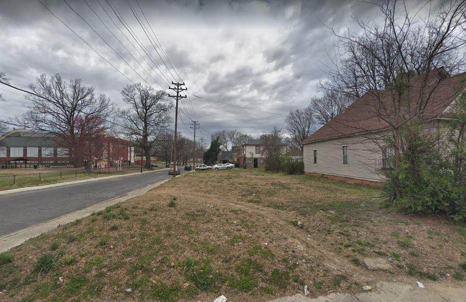 258 Gaston Ave - Photo 1