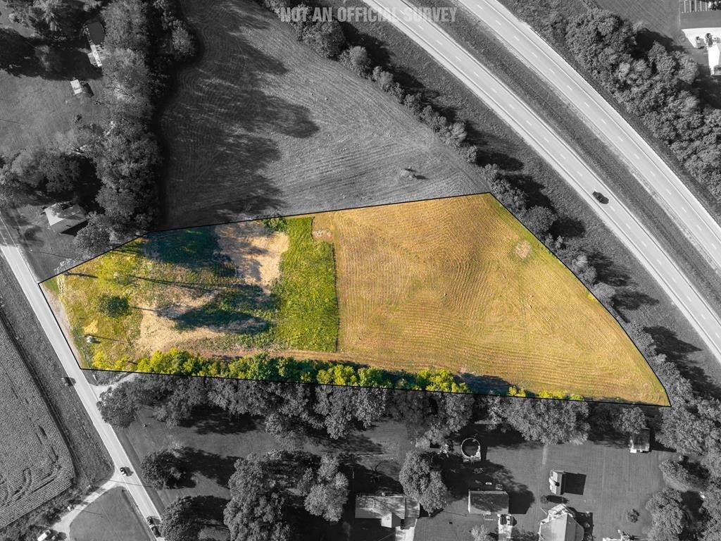 1545 Roberts Matthews Hwy - Photo 1