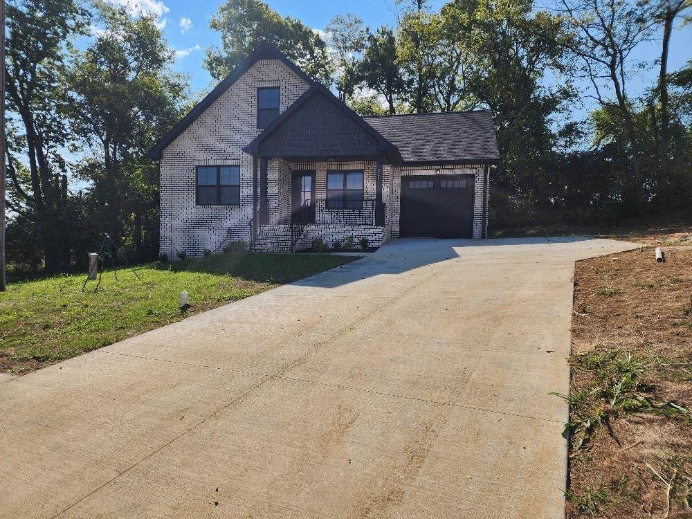 215 Scenic Ln - Photo 1