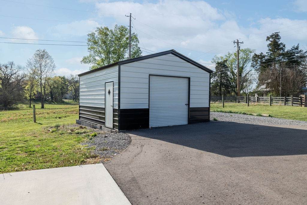 https://bt-photos.global.ssl.fastly.net/nashville/orig_boomver_1_RTC3166818-1.jpg