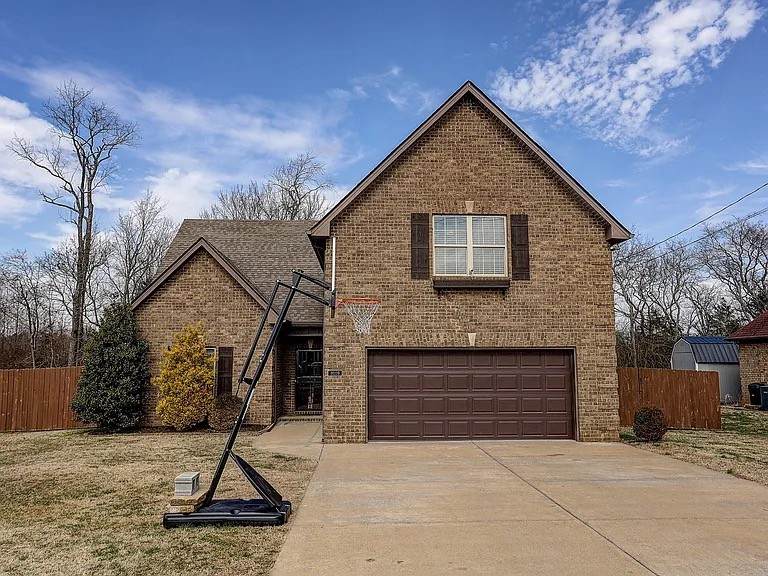 8009 Dave Way - Photo 1