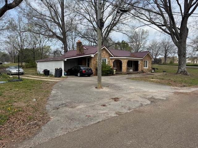 176 Buckner St - Photo 1