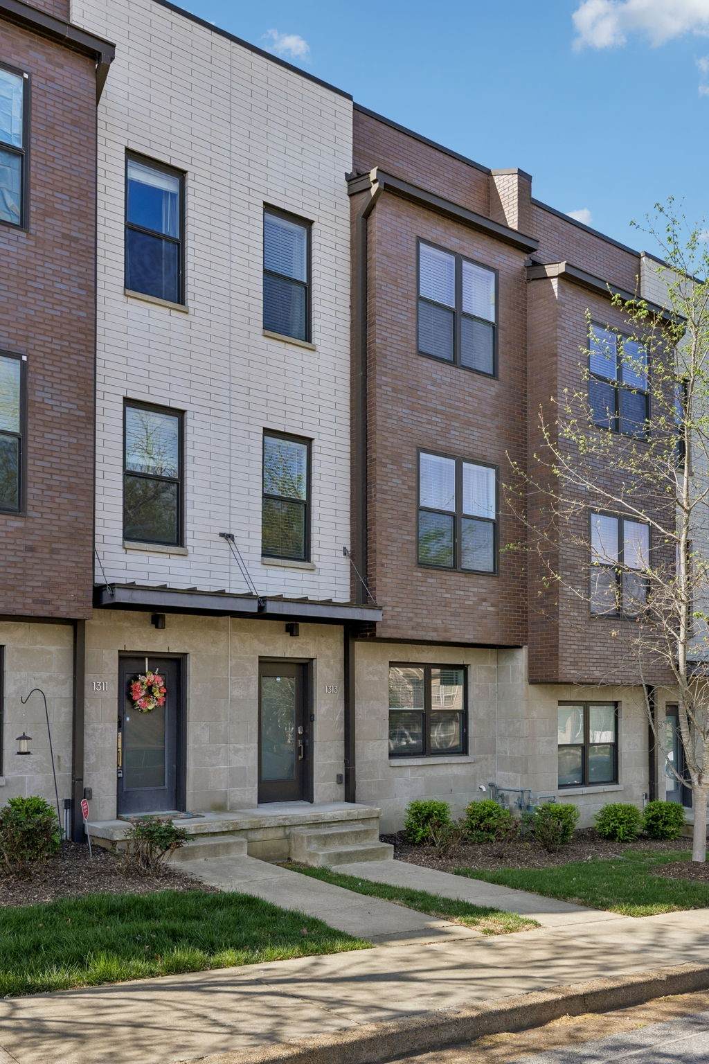 1313 Wade Ave - Photo 1
