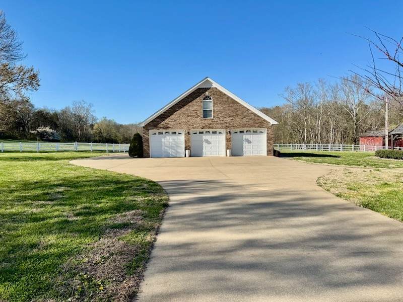 https://bt-photos.global.ssl.fastly.net/nashville/orig_boomver_2_RTC3170695-1.jpg