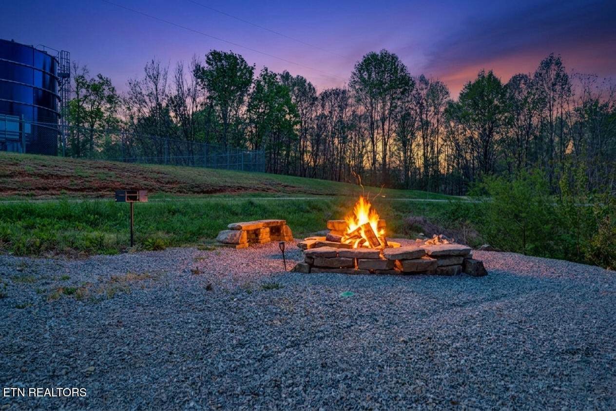 https://bt-photos.global.ssl.fastly.net/nashville/orig_boomver_1_RTC3171041-1.jpg
