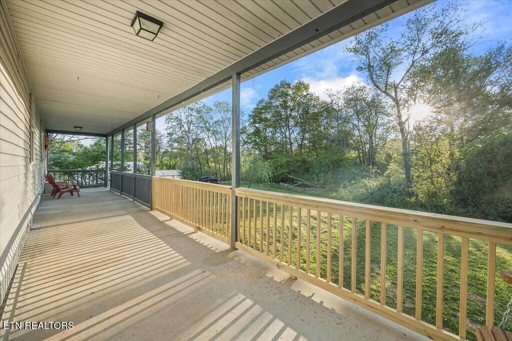 https://bt-photos.global.ssl.fastly.net/nashville/orig_boomver_1_RTC3171293-1.jpg