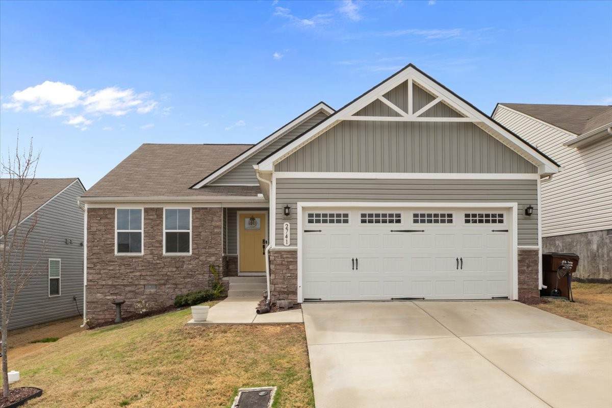 2741 Thornton Grove Blvd - Photo 1