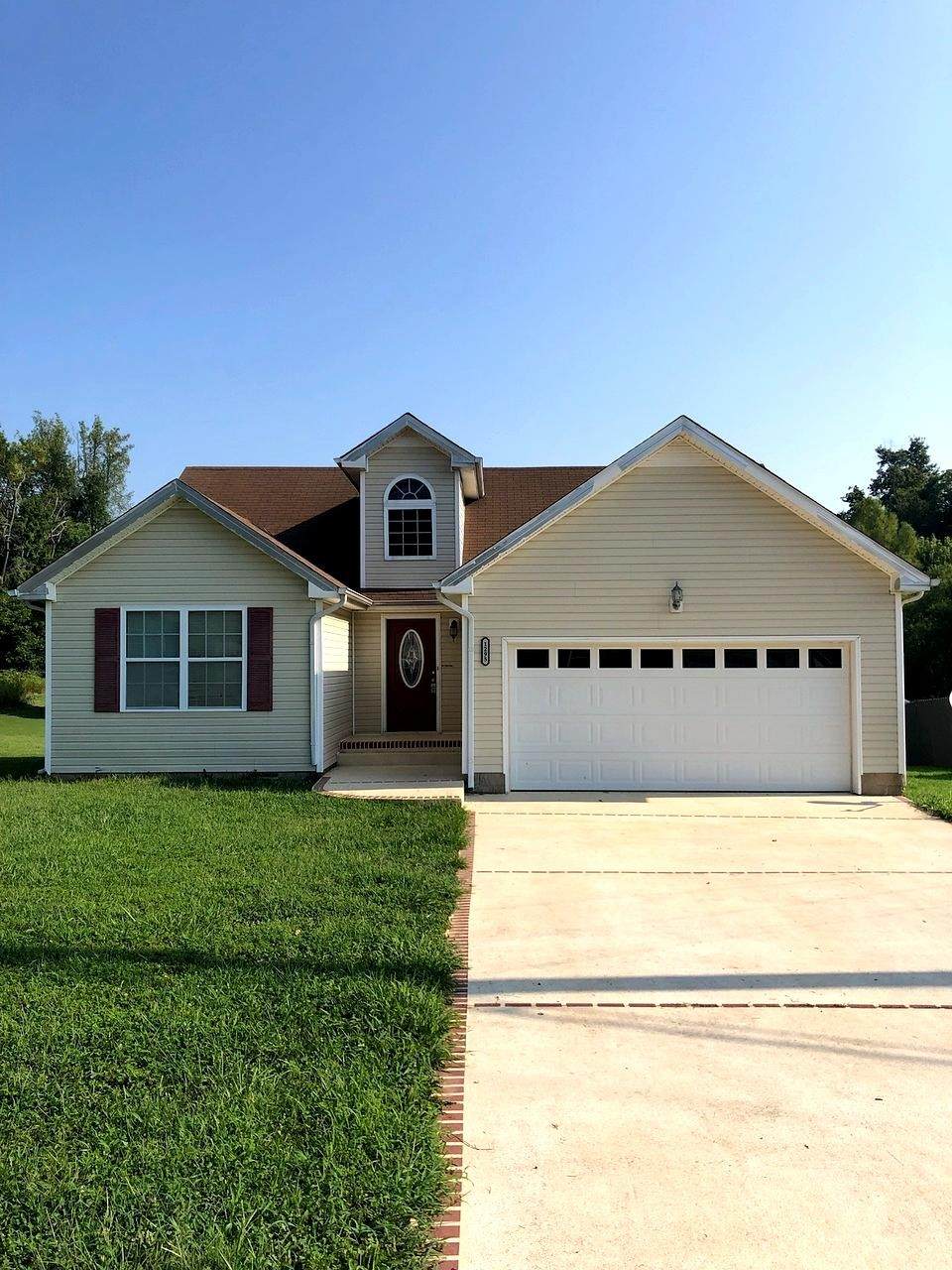 1295 Keech Dr - Photo 1