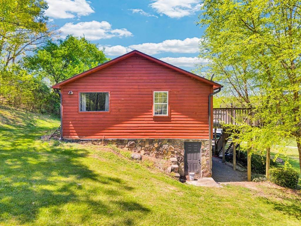 3635 Louisville Rd - Photo 1