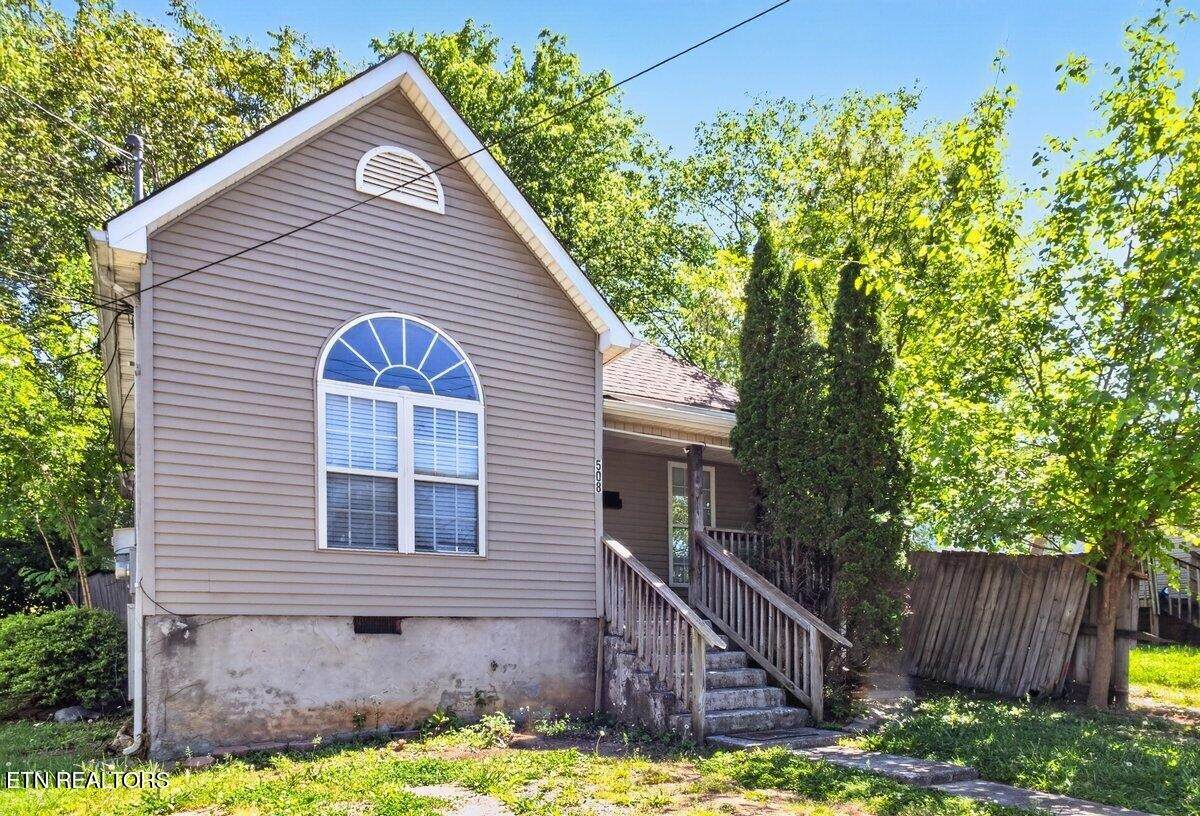 508 E Woodland Ave - Photo 1
